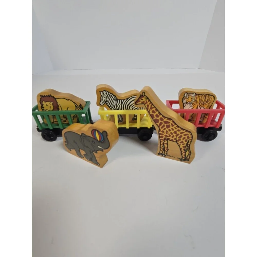 1999 Thomas Wooden Railway Circus Train 3 Cars 5 Animals Complete Vintage Set